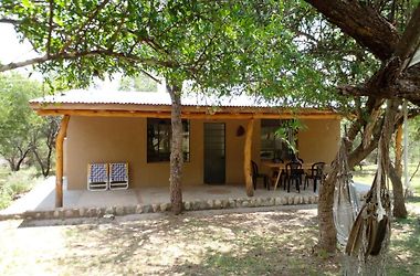 LA ROJA Y BARRO TAL VEZ LOS MOLLES (CORDOBA) (Argentina) - from US$ 107 |  BOOKED